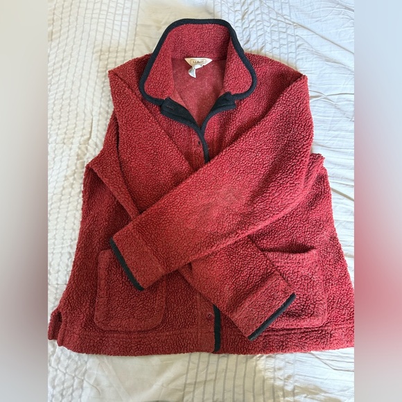 L.L. Bean Sherpa Fleece Jacket Womens Medium Red Cozy Button Front Vintage Coat - Picture 4 of 5